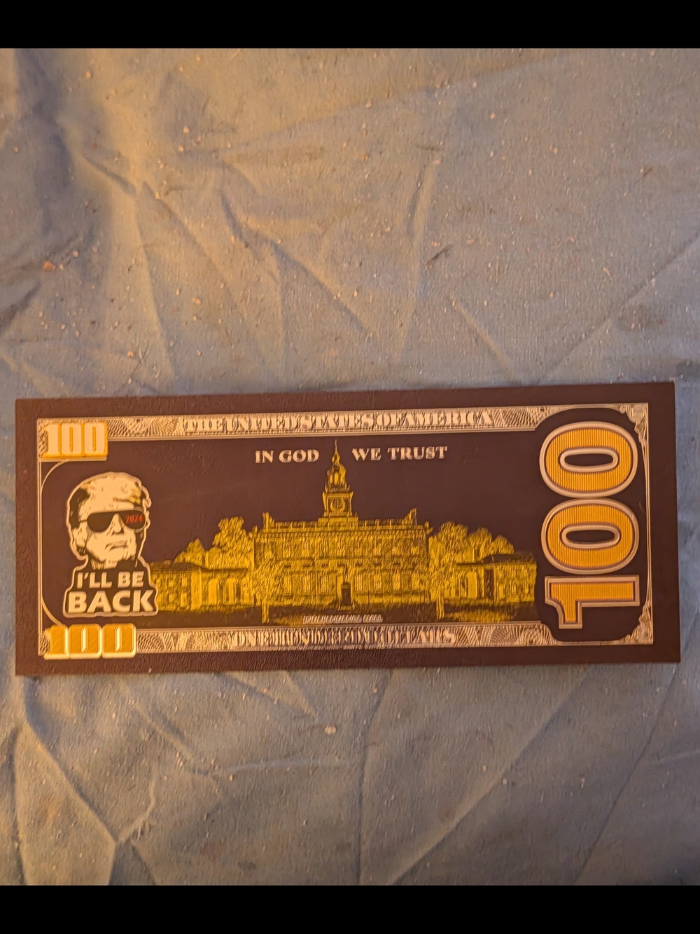 Trump 2024 Decorative Bill in Gold Foil Collector Banknote - Picture 2 of 2